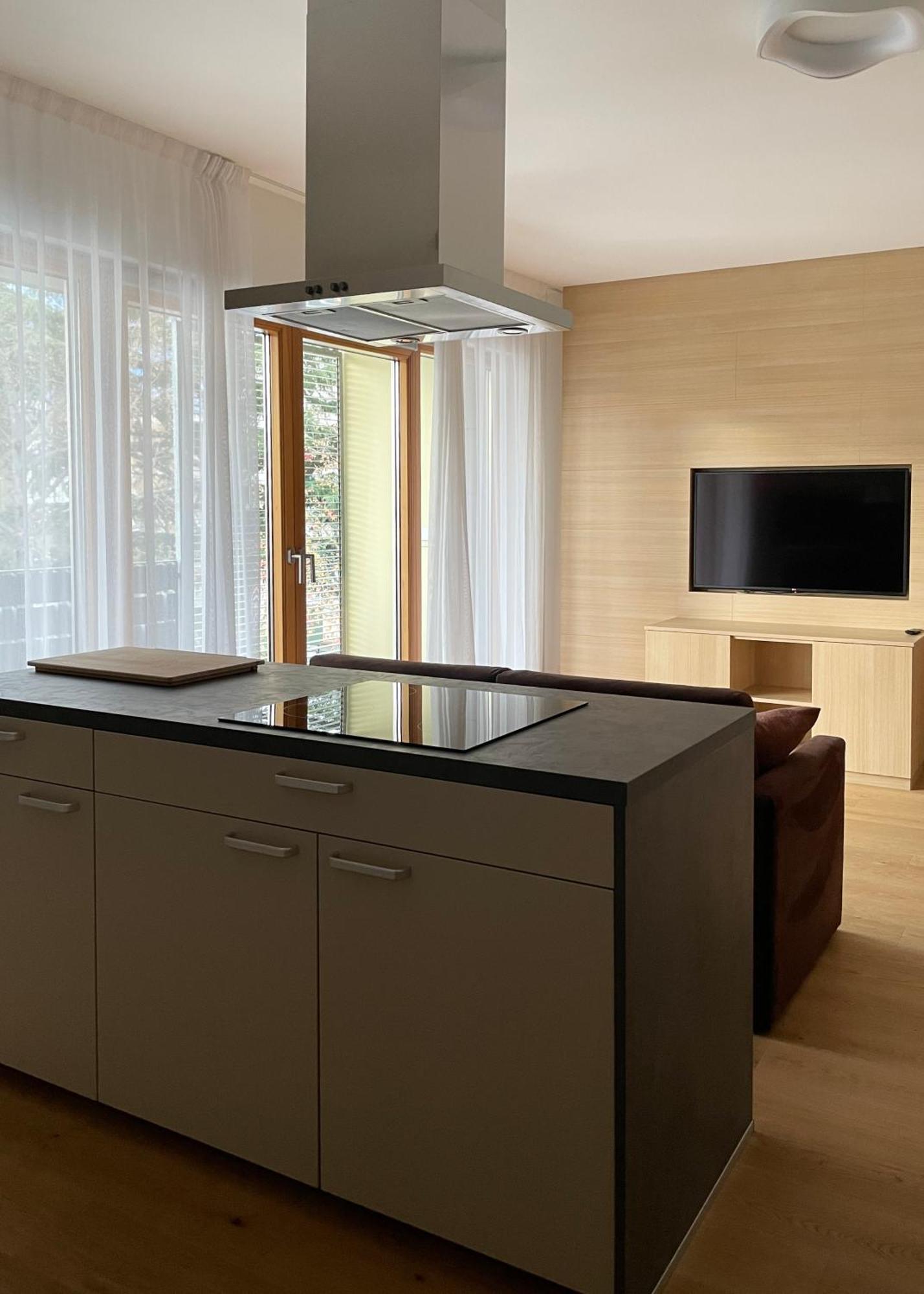 Ehrenburg Apartment
